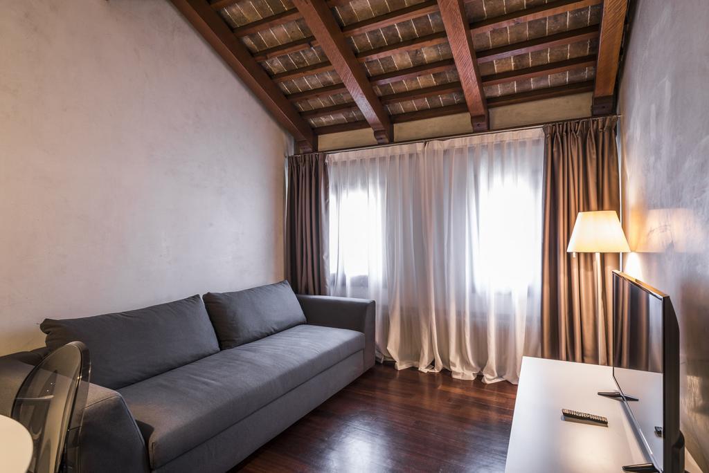 Myplace Piazza Dei Signori Apartments Treviso Exterior photo